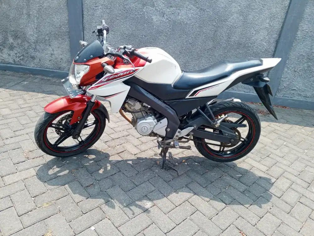 VIXION 2013 NORMAL MURAH JOSS BPKB ADA