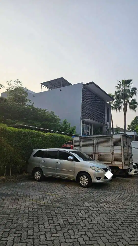 Toyota Kijang Innova 2012 Bensin