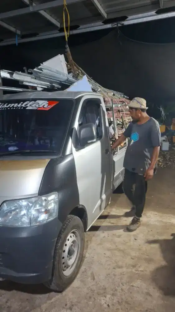 Dibeli Rosok Besi Tua Logamlainnya Elektronik Rusak Ac Mesin Mesin dll