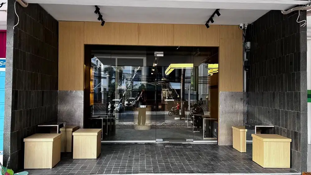 Lowongan Kerja Helper dan Waitres