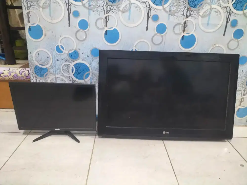 Tv LED LG 32 inch+ varro 16 inch kondisi mati