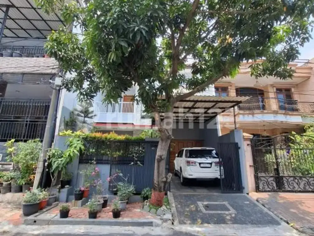 Dijual, Rumah 2 Lantai Terawat Luas 8X20m di Perumahan Kosambi Baru