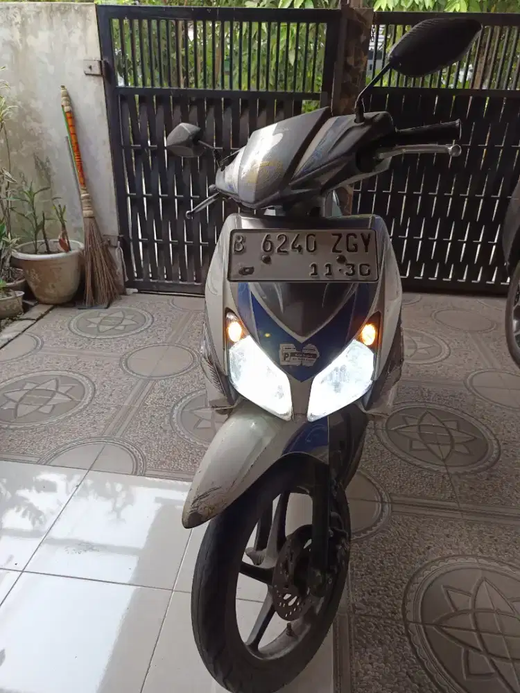 Vario 110 tahun 2010 putih ganteng