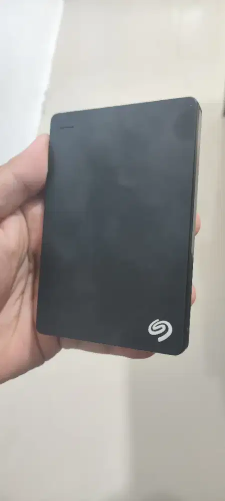 Hardisk Seagate Backup Plus Slim 1 TB