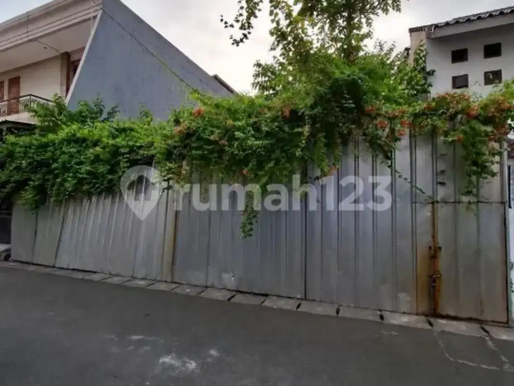 Dijual, Rumah Tua Hitung Tanah di Grogol Jl. Susilo