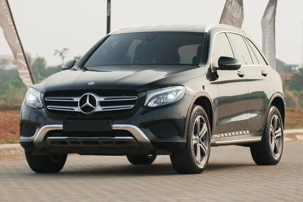 Black Panther! Mercedes Benz GLC200 Exclusive 2018 Black c300 x3 x5 x1