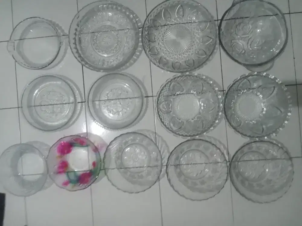 Piring saji ukuran besar