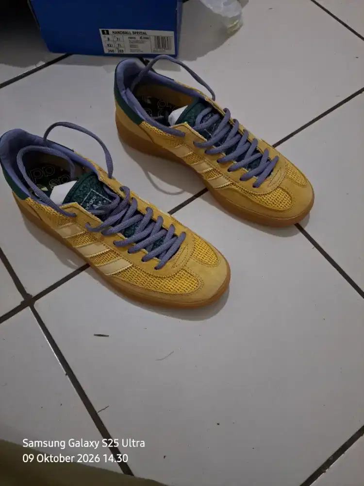 Sepatu Spezial Handsball mesh yellow size 41 baru harga 800rb