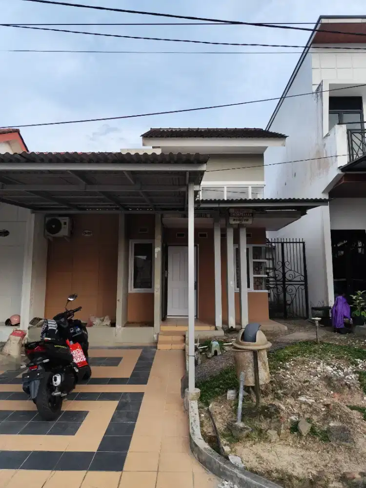 Disewakan 1 unit rumah di Perumahan Sunderland