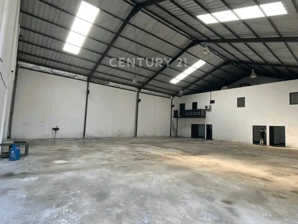 Dijual Bangunan Workshop  Kaliabang Tengah Bekasi