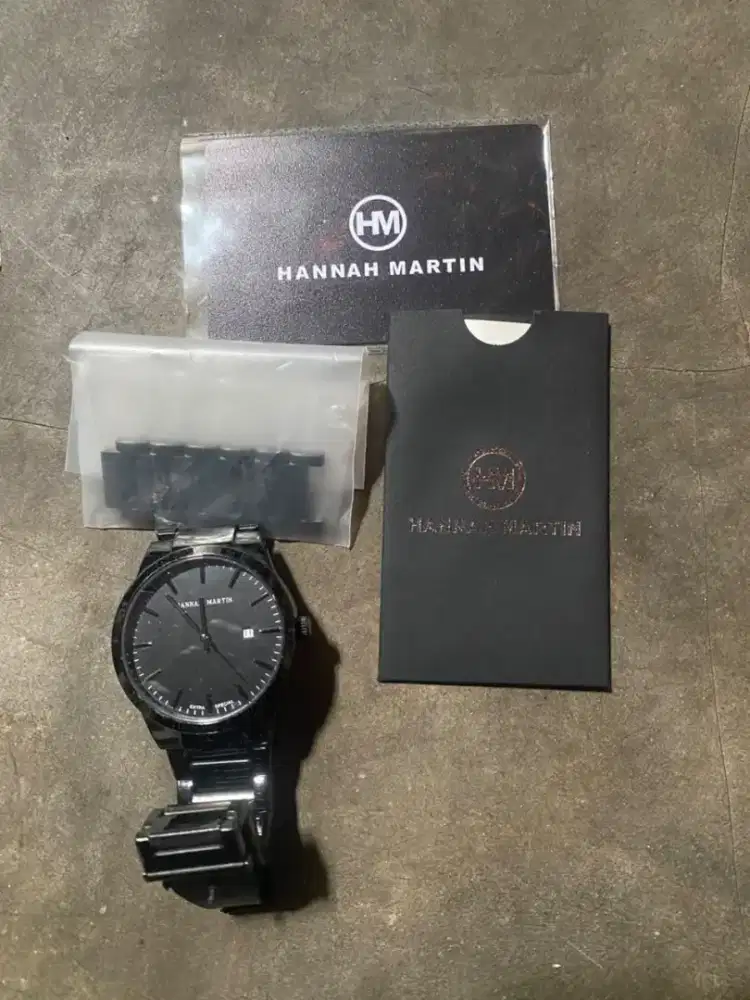Jam Tangan Hannah Martin