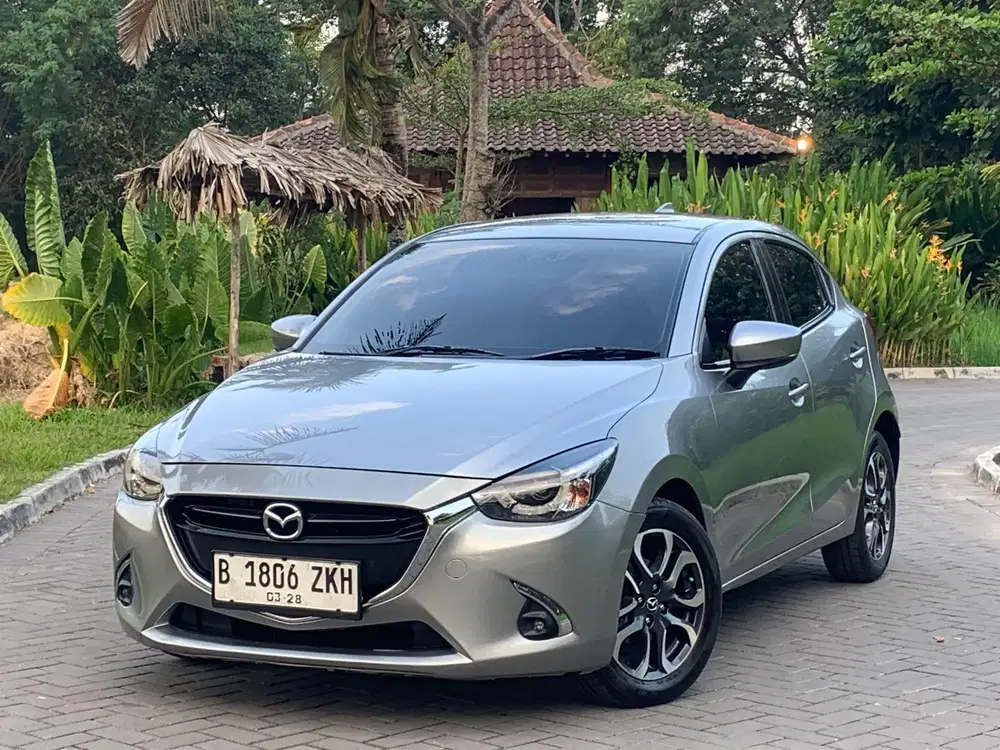 Mazda 2 R Skyactive Matic 2017 Istimewa Low Km