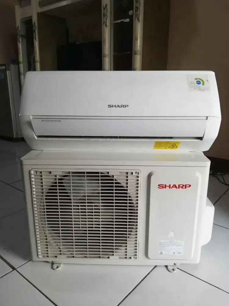 AC Sharp 1/2 pk R32 mulus , ori dan dingin