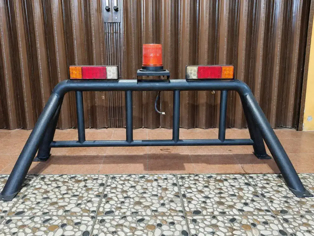 Rollbar / Bumper Belakang Mobil X Hilux 4X4