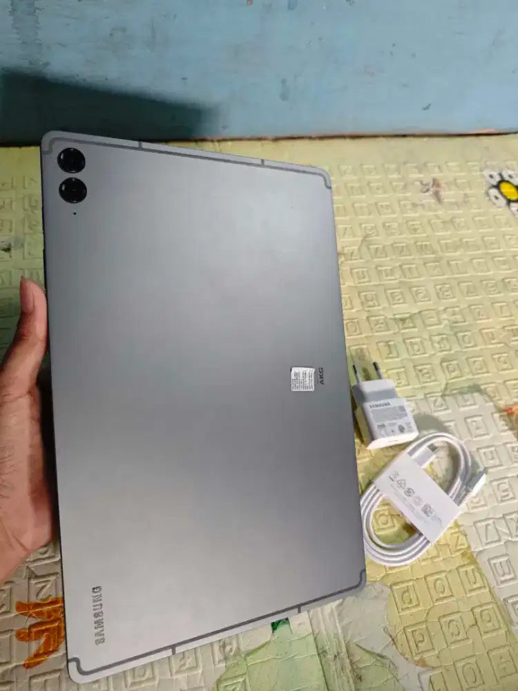 Samsung Tab S9 FE+ 12/256 5G Mulus Jarang Dipakai