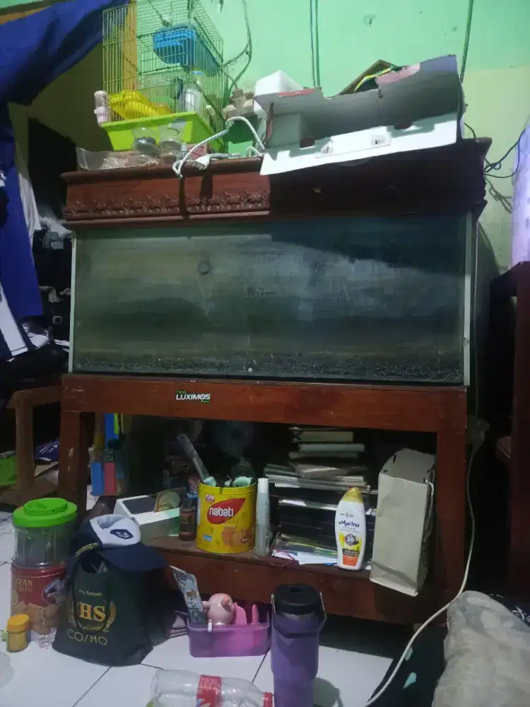 **DIJUAL AQUARIUM 100 CM + MEJA KAYU UKIR**