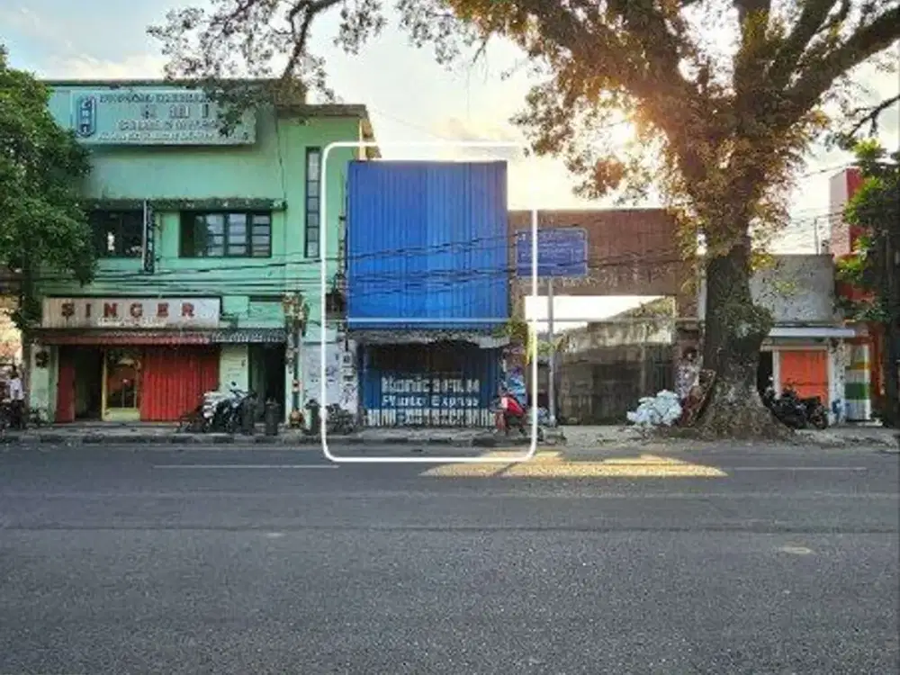 Dijual Ruang Usaha, Toko, Ruko di Poros Jalan Basuki Rahmat, Kayutangan Malang
