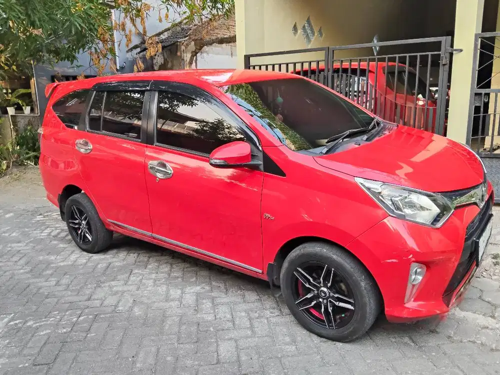 Jual mobil Calya matic merah tipe G