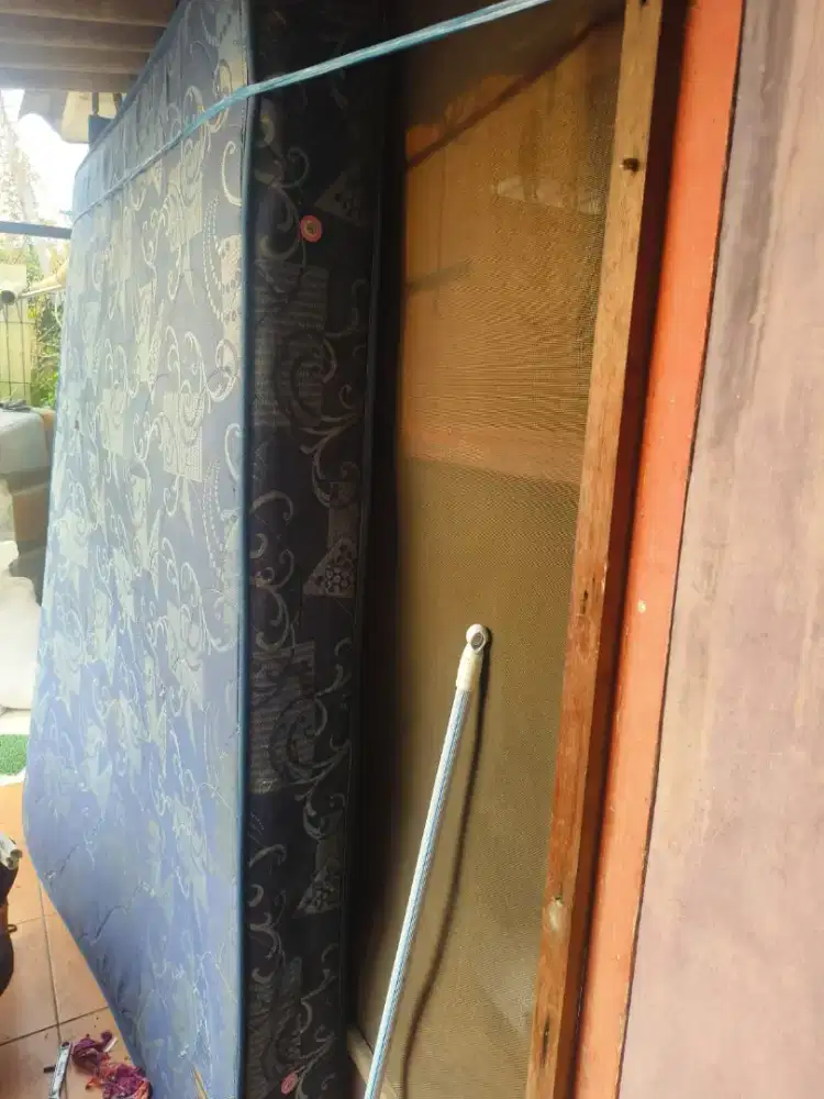 Kasur springbed