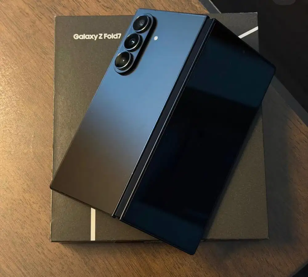 Hp baru samsung zfold 8 ultra 12/256 garansi resmi