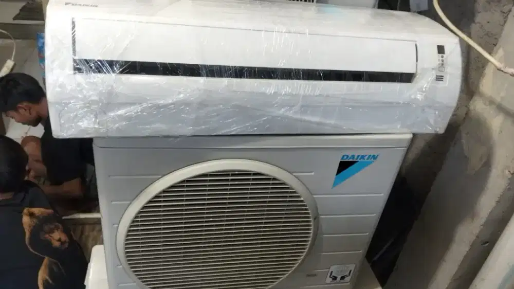 AC Daikin 1pk r32 second ori