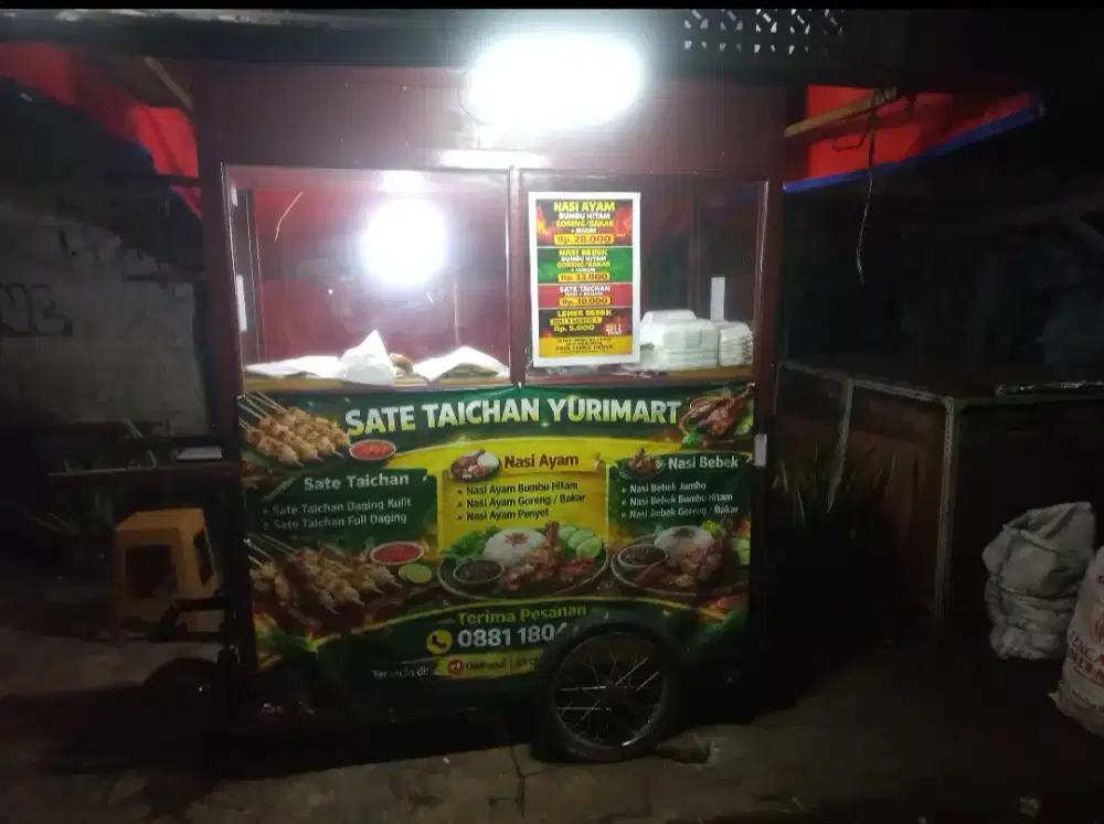 Dijual cepat gerobak besar ex nasi bebek dan gorengan