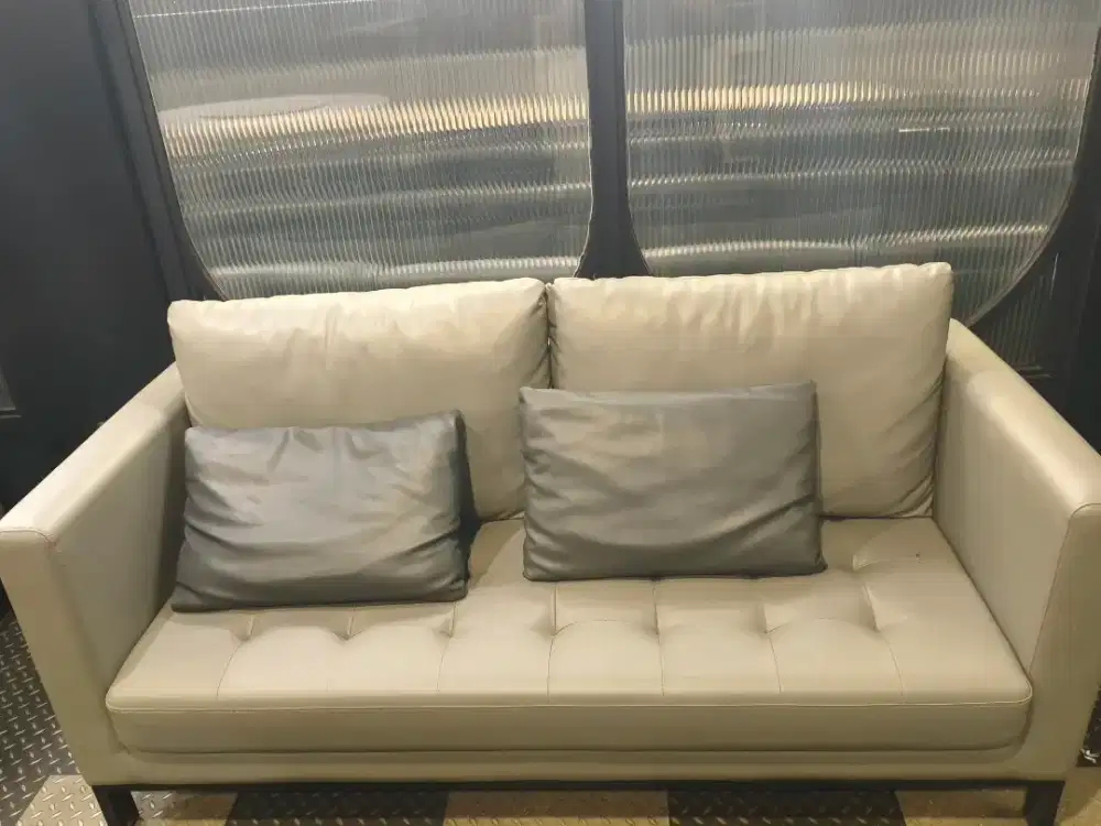Sofa duduk + Bantal Second Like a New