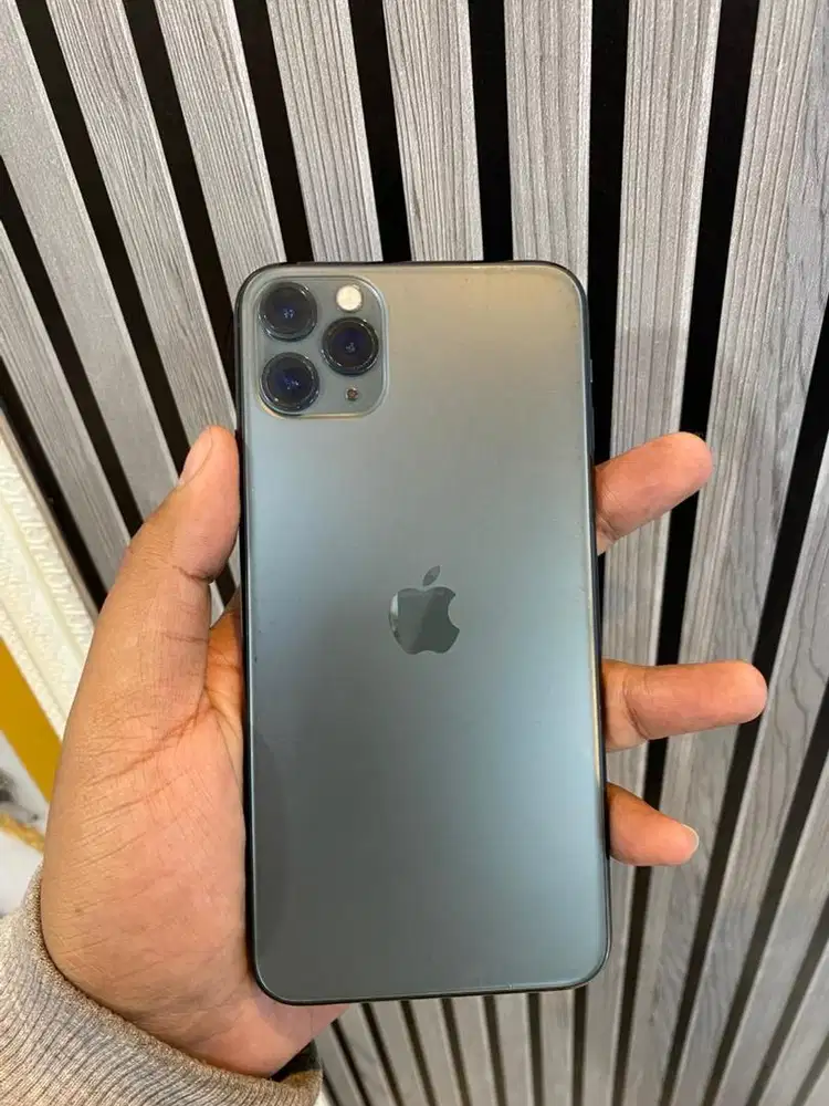 iphone 11 pm 64 GB inter