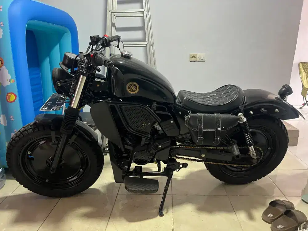 Motor custom basic byson