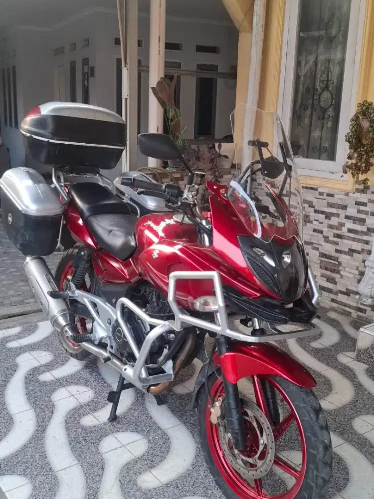 BAJAJ PULSAR P220