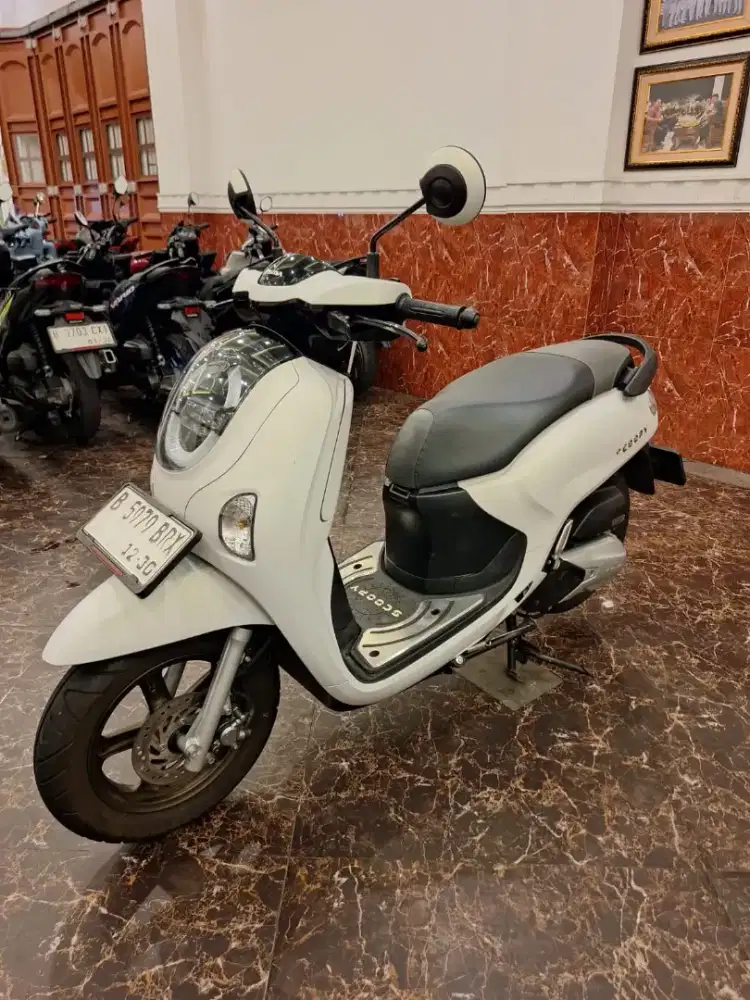DP 1.5JT SCOOPY PRESTIGE KEYLES TH 2025 CASH KREDIT BISA TUKARTAMBAH