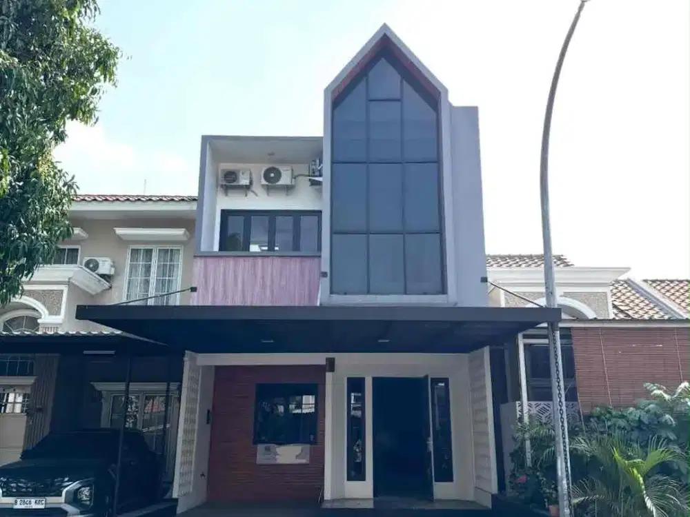 rumah dua lantai semi furnished Citra Grand Cibubur