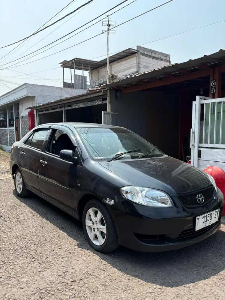 Jual mobil toyota vios 2004 transmisi manual