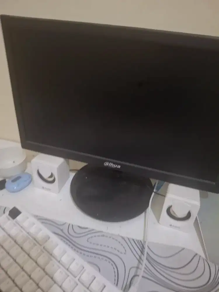 JUAL MONITOR DAHUA