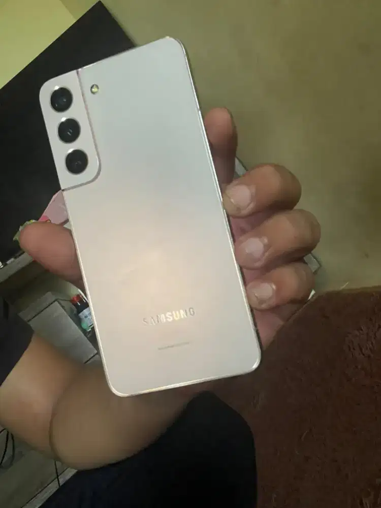 Samsung S22 8/256GB