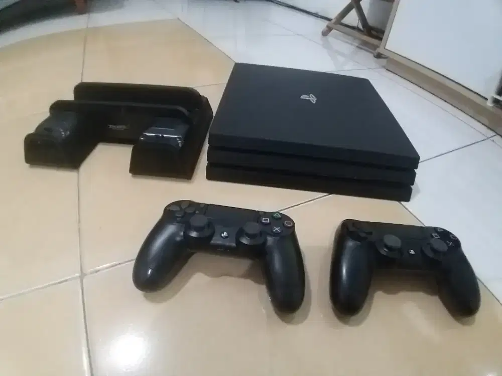 Ps4 pro 1tb fullgame 4k hdr fw ori lengkap mulus bisa TT