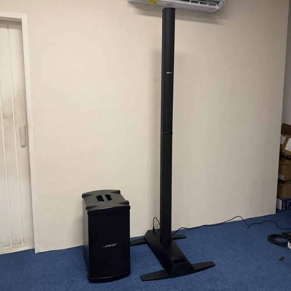 Bose L1 Model 1S with B2 Bass Module ex-dsiplay