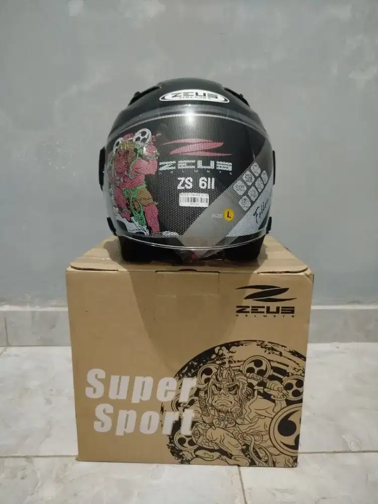 Helm Zeus ZS-611 Black Double Visor (belum pernah dipakai)