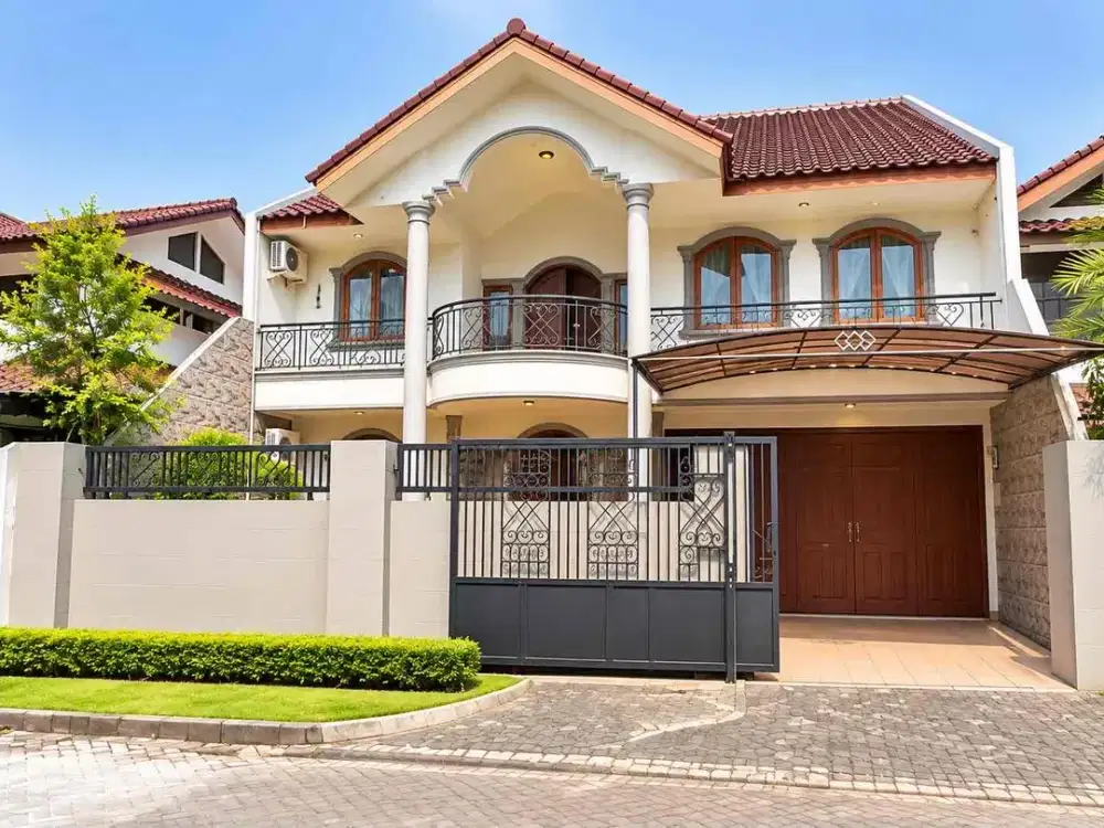 Dijual rumah siap huni bagus di Modernland