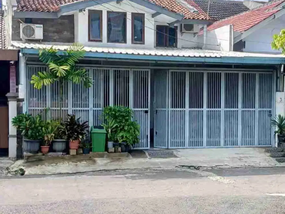 Rumah Terawat LB 200 Di Komplek Kalijati Antapani Bandung harga 1,5 Milyar