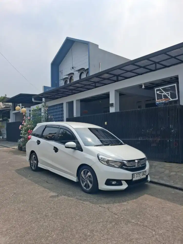 Mulus Mobilio E CVT 2019