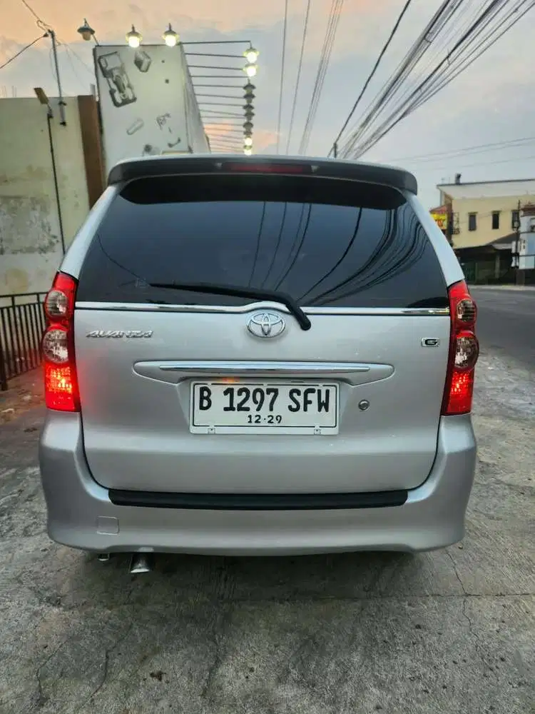 Toyota Avanza 2010 Bensin