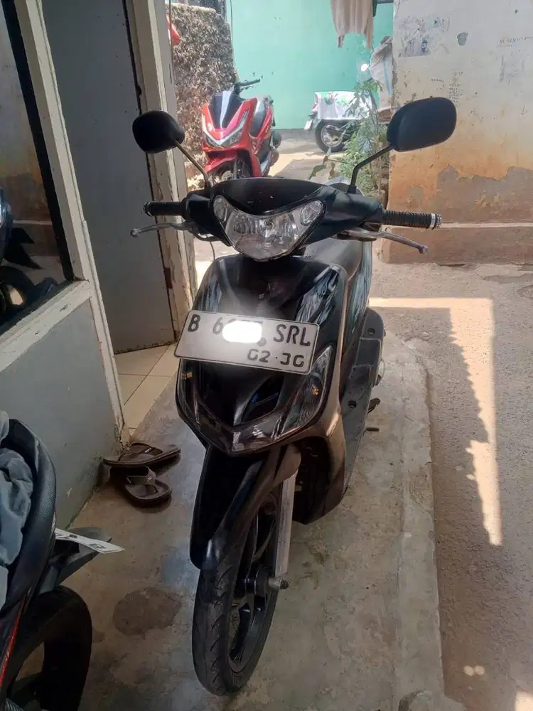 YAMAHA SMILE 2010