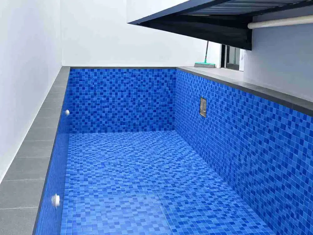 ADA KOLAM RENANG RUMAH ANTAPANI DALAM CLUSTER PREMIUM