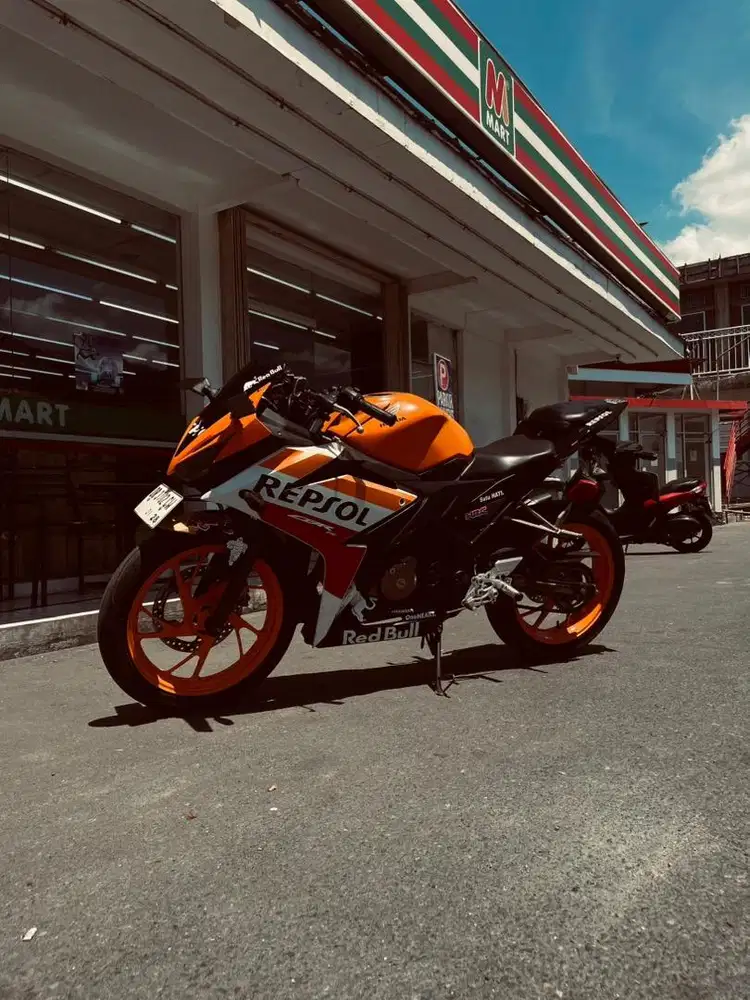 JUAL MOTOR CBR 150 R (Tahun 2017)
