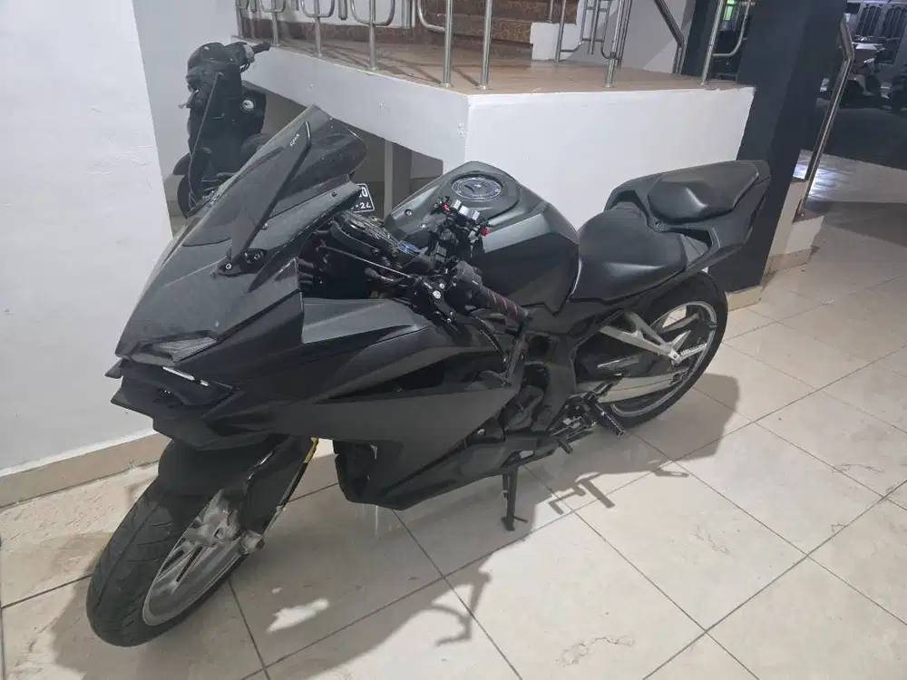 Jual motor CBR250rr.