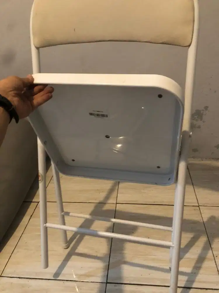 Meja kursi lipat