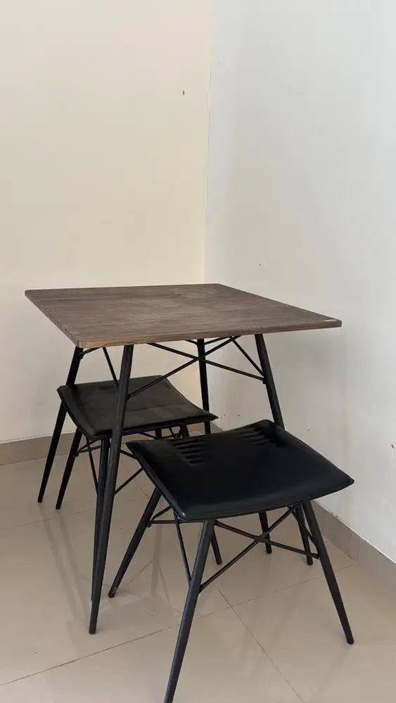 Meja Kursi Informa