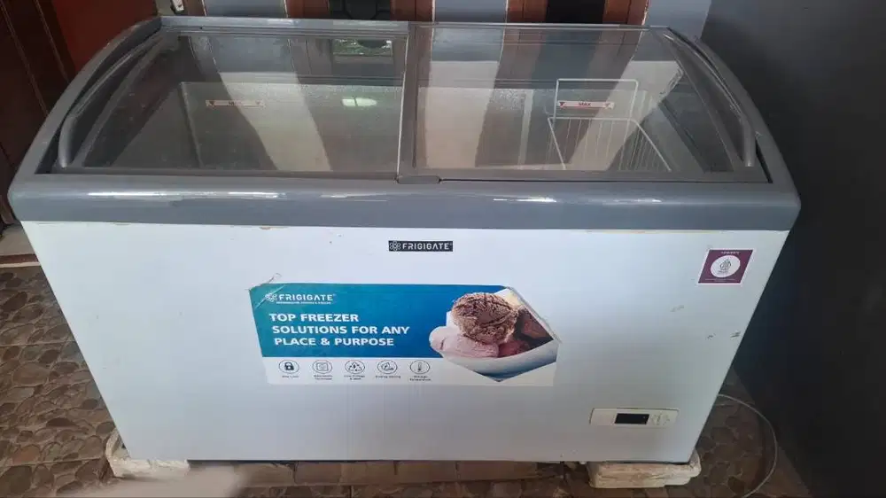 Freezer tipe F330SD-LV