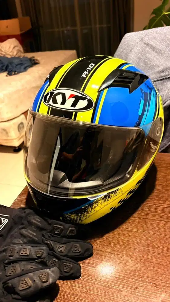 HELM KYT R10 FULL FACE